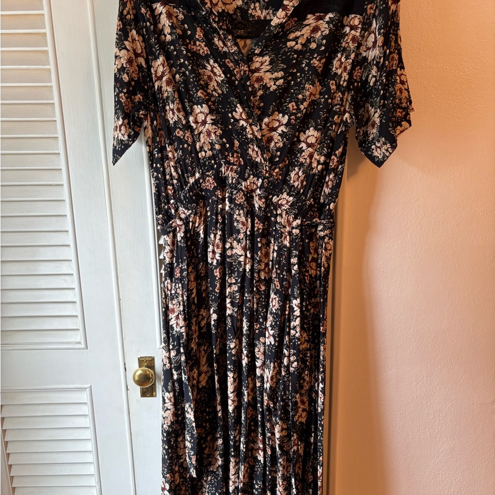 Aura Floral Black and Pink Women's Dress